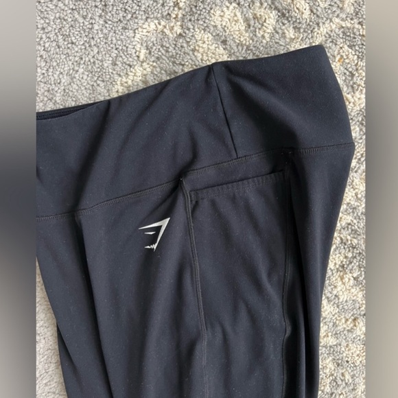Gymshark High Waisted Black Leggings with Side Pockets - Picture 5 of 6